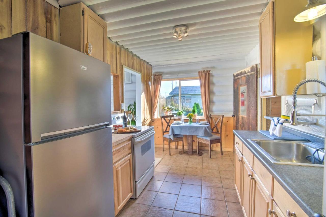 Unique Dog-Friendly Log Cabin Short Walk To Ocean Crescent City Buitenkant foto
